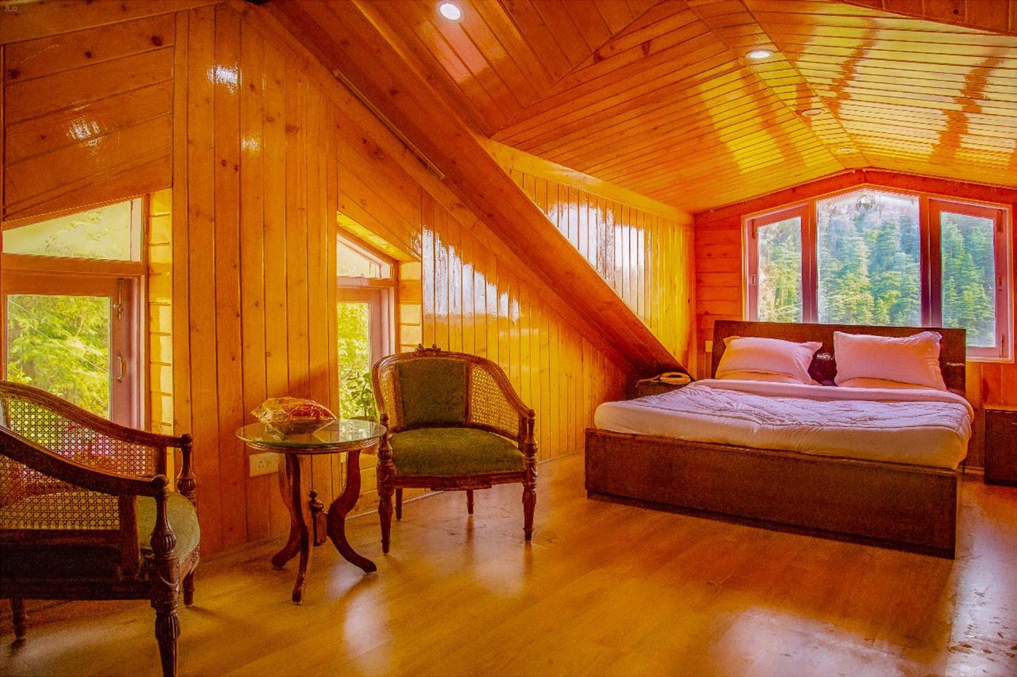 Whispering Pines Villa Shimla Exteriör bild